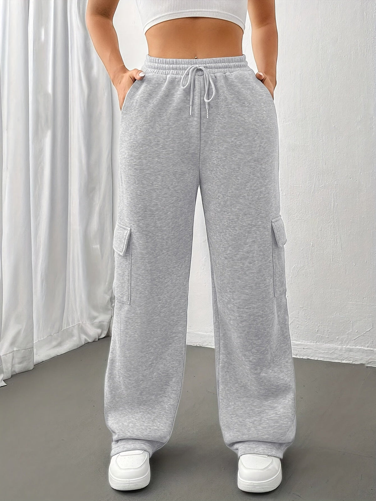 Ruth | Relaxed Cargo Sweatpants Image