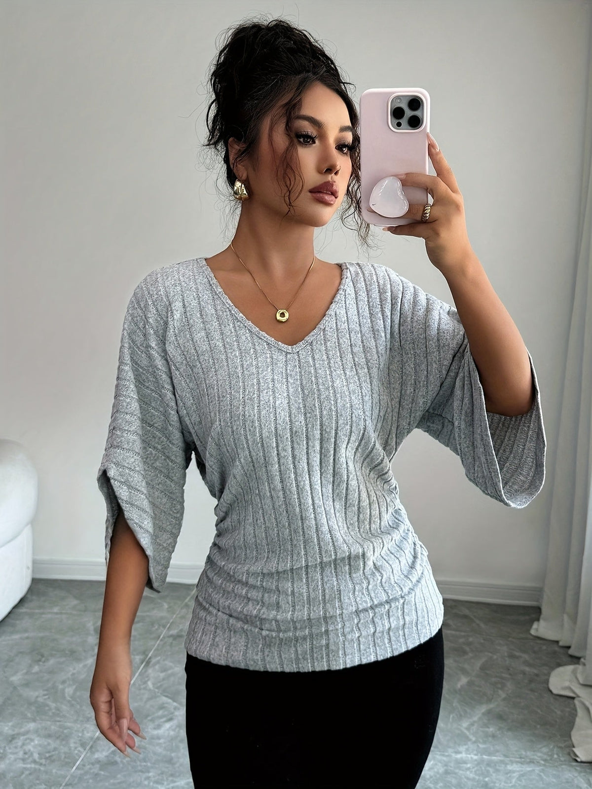 Marianne | Relaxed V-Neck Top Image