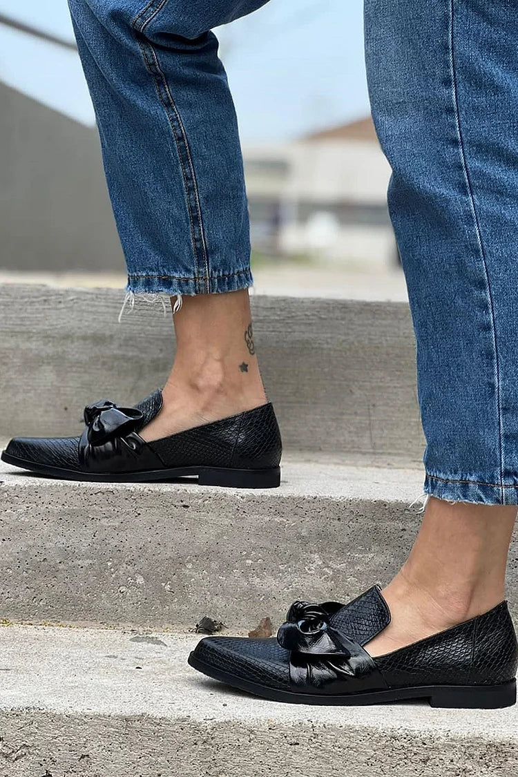 Casey | Elegant Shiny Bow Black Loafer Image
