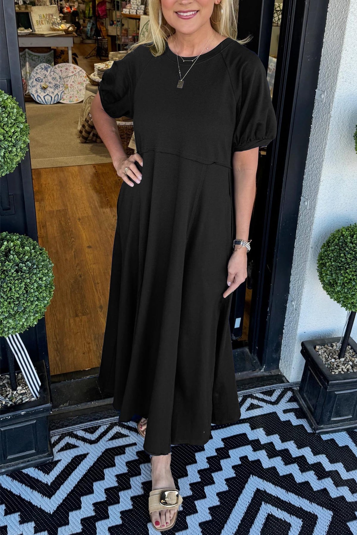 Haisley | Puff Sleeve Round Neck Maxi Dress Image