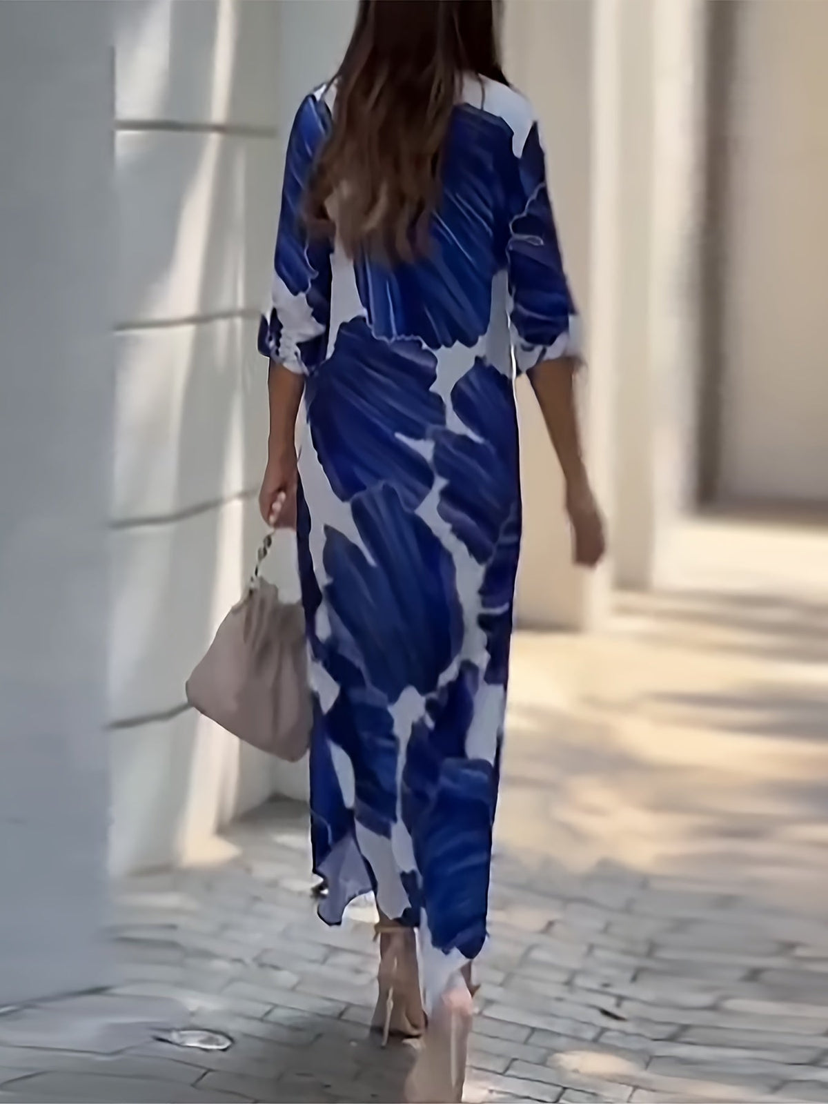 Larissa | Flowing Print Maxi Dress Image