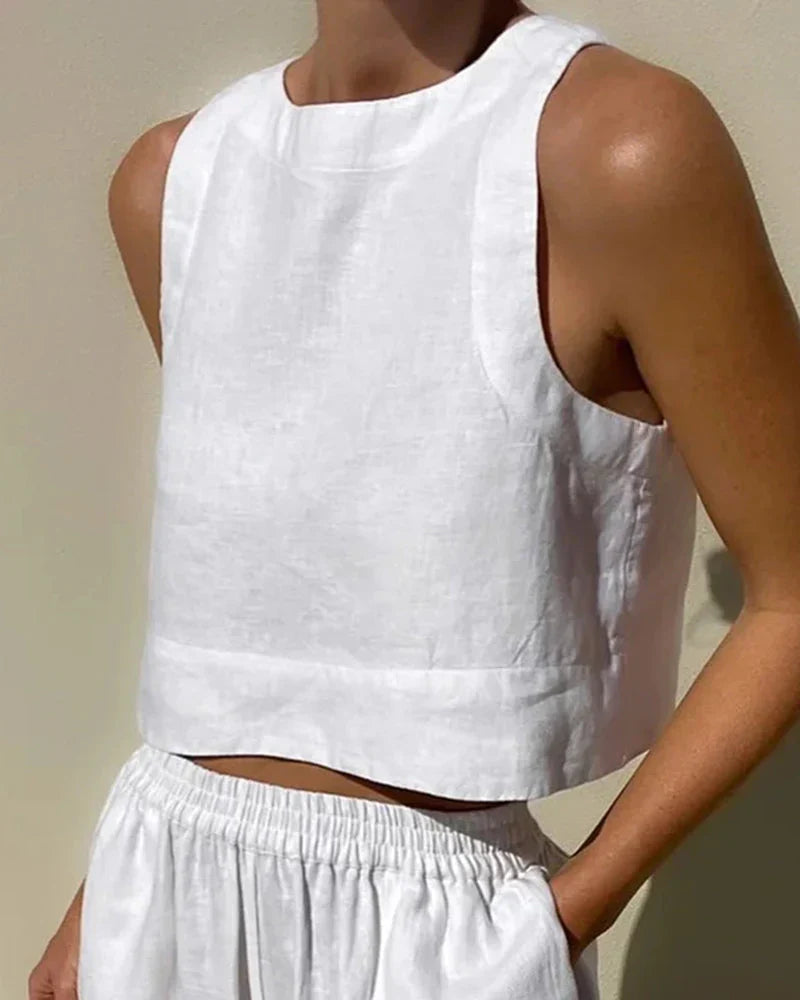 Karina | Casual Sleeveless Capri Pants Set Image
