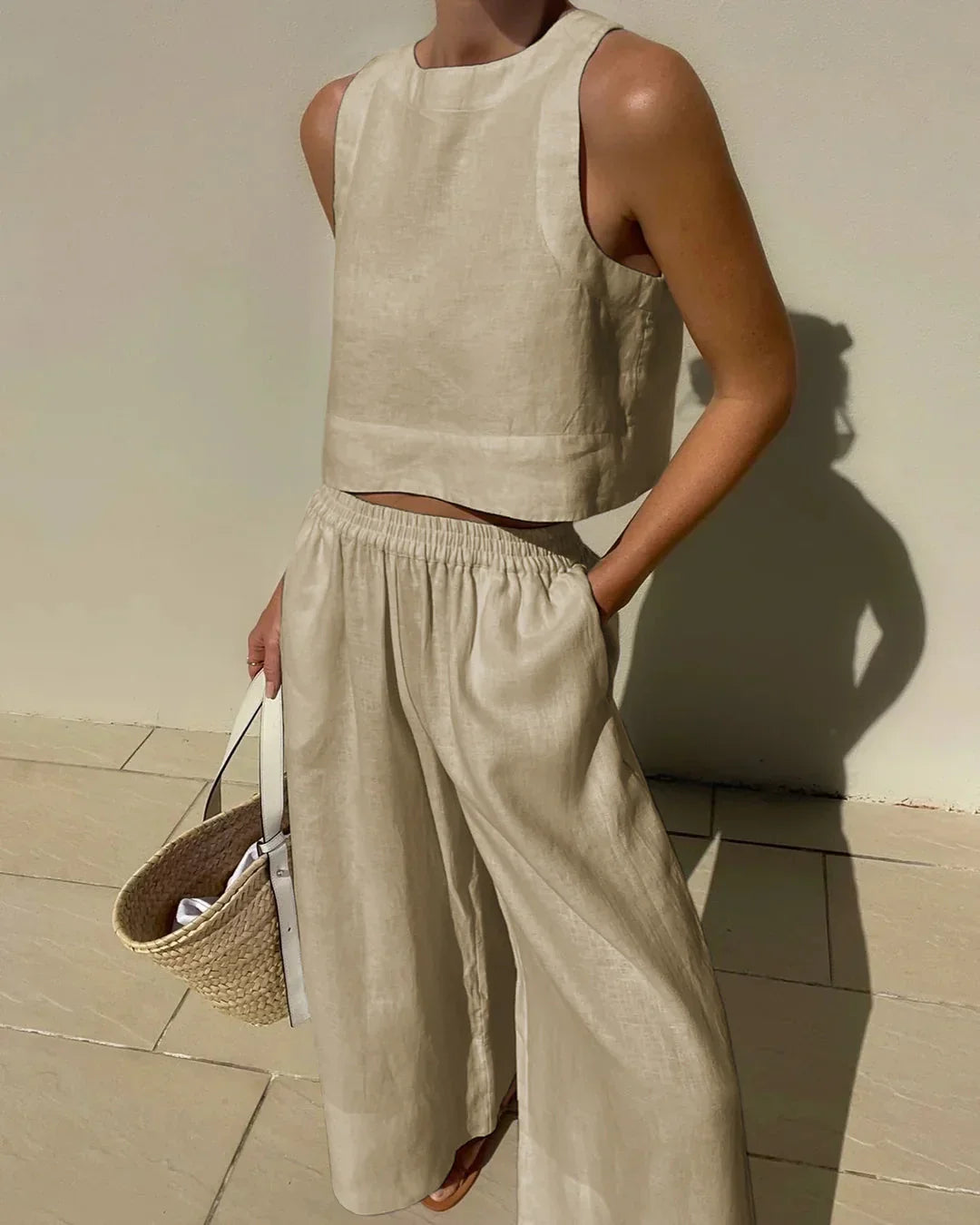Karina | Casual Sleeveless Capri Pants Set Image
