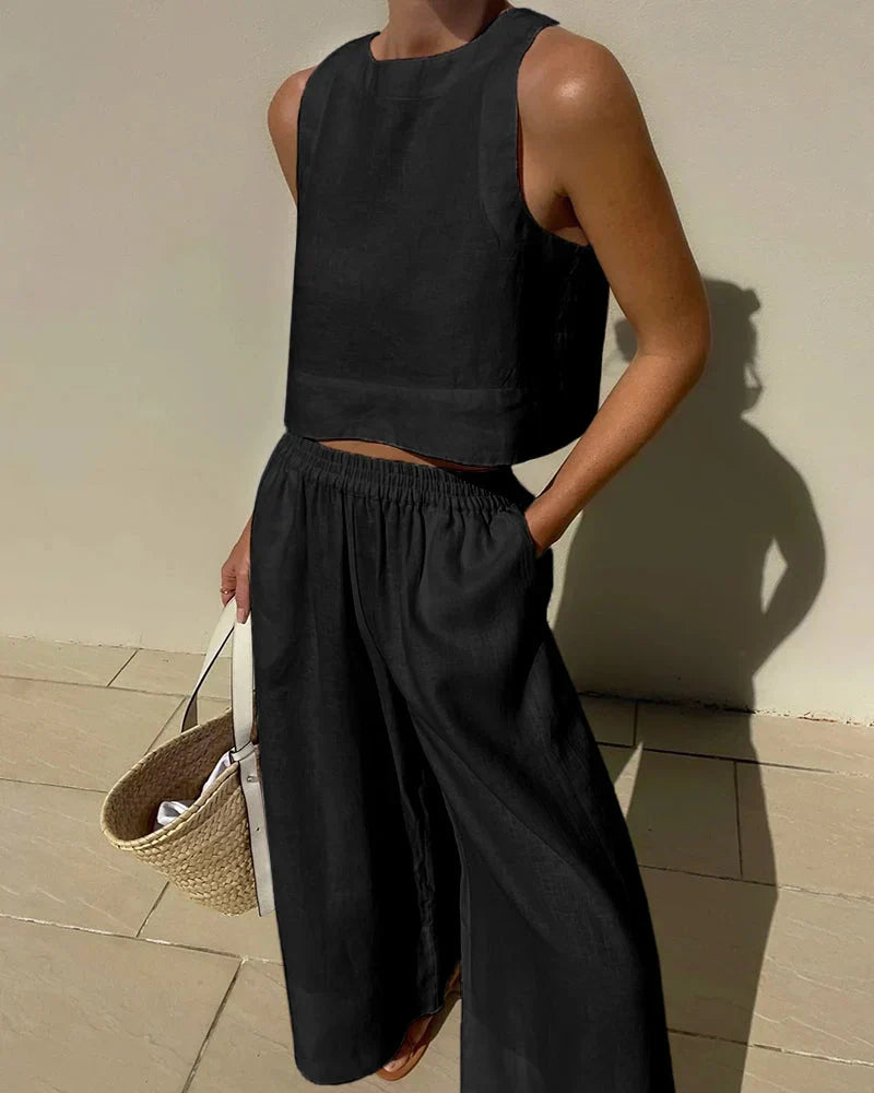Karina | Casual Sleeveless Capri Pants Set Image