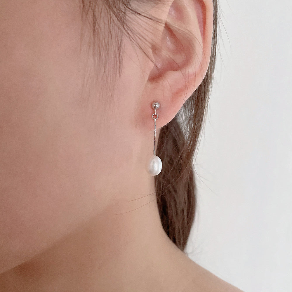 Colleen | Casual Drop Pearl Earrings Image