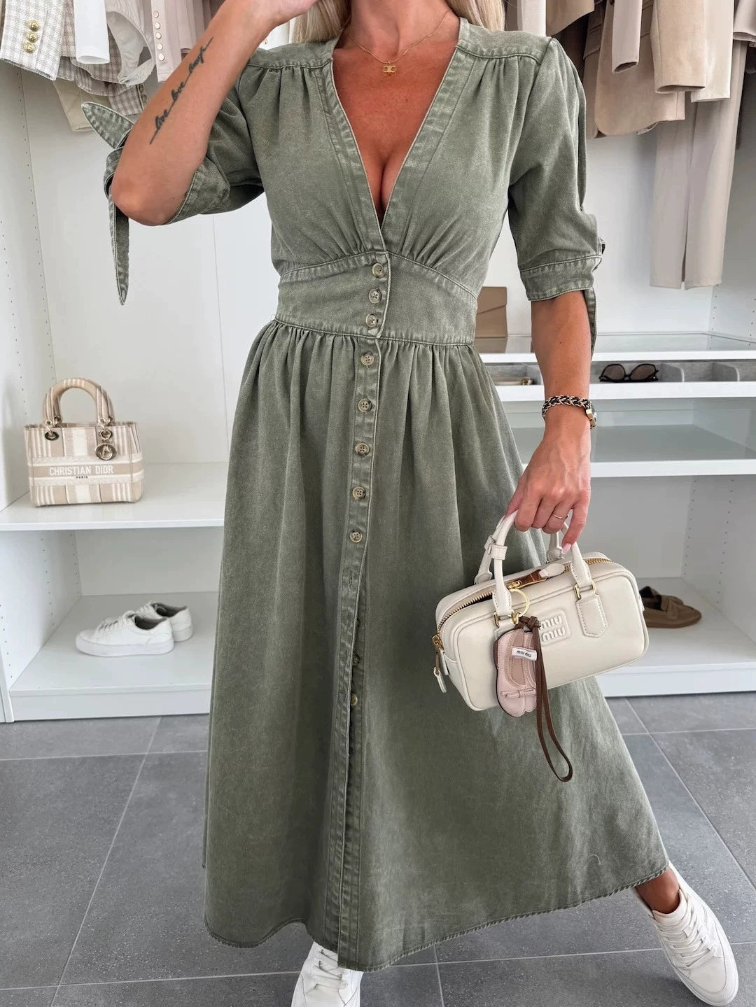 Queen | Sexy Denim Dress Image