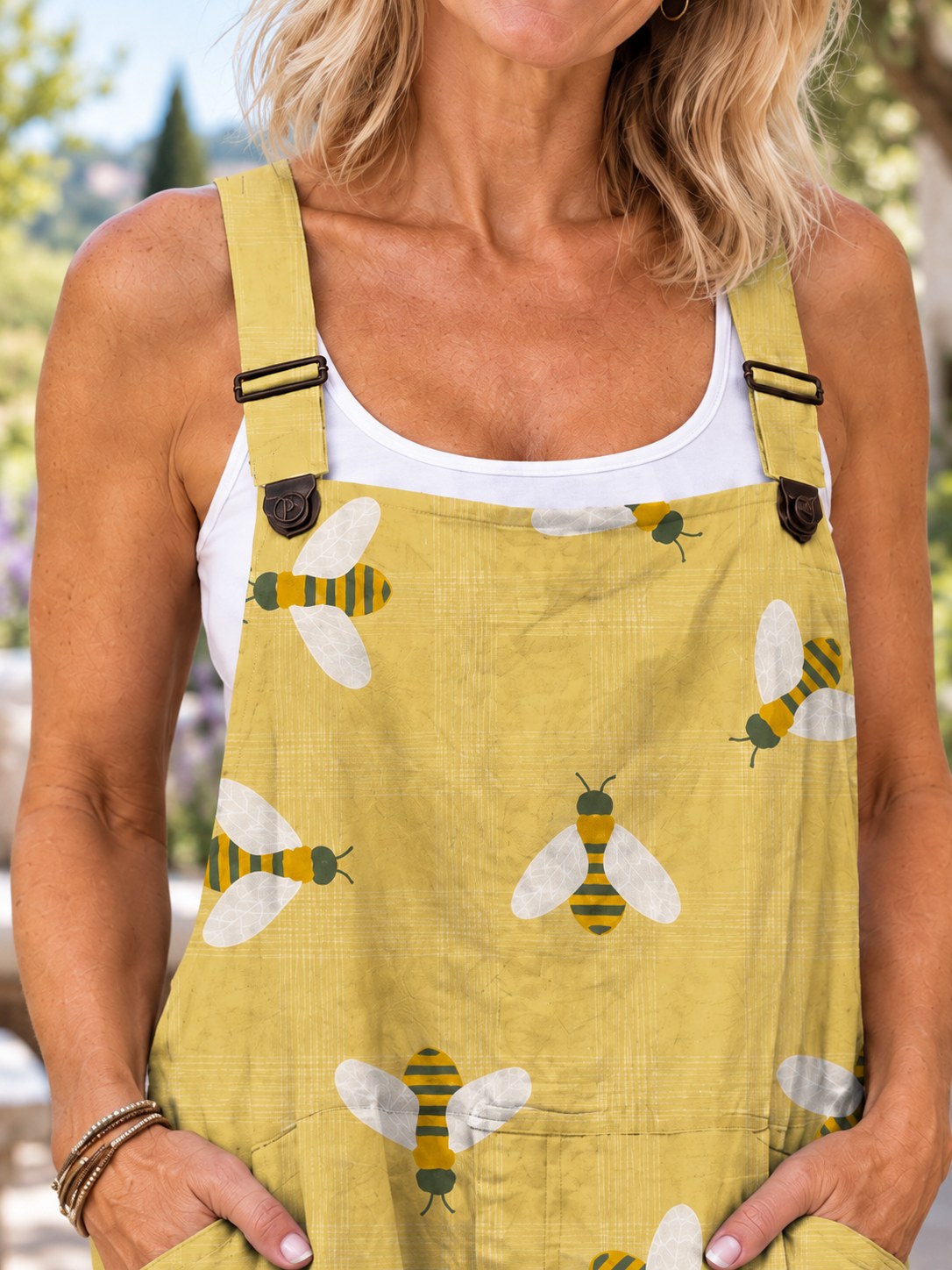 Briana | Comfortable Bee Art Pocket Jumpsuit