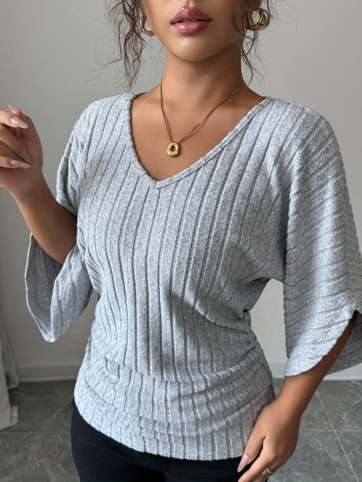 Marianne | Relaxed V-Neck Top Image
