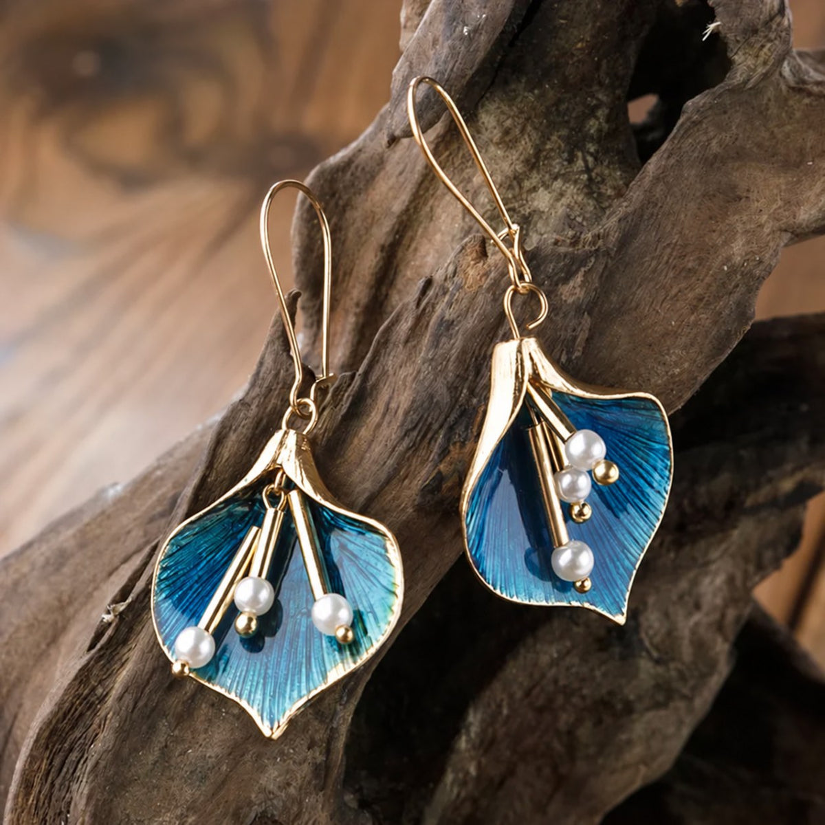 Cynthia | Stylish Blue Drop Pearl Earrings
