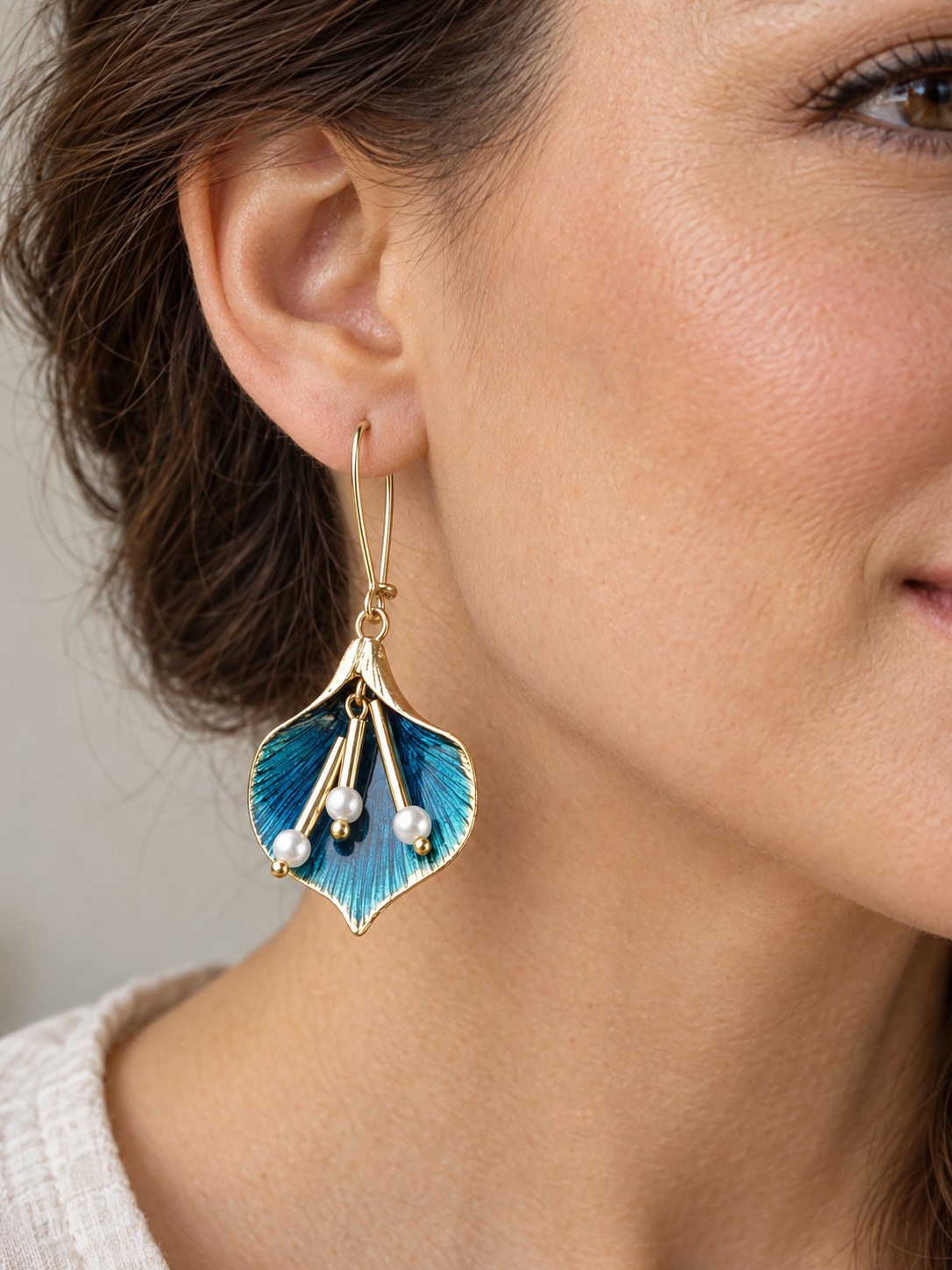 Cynthia | Stylish Blue Drop Pearl Earrings