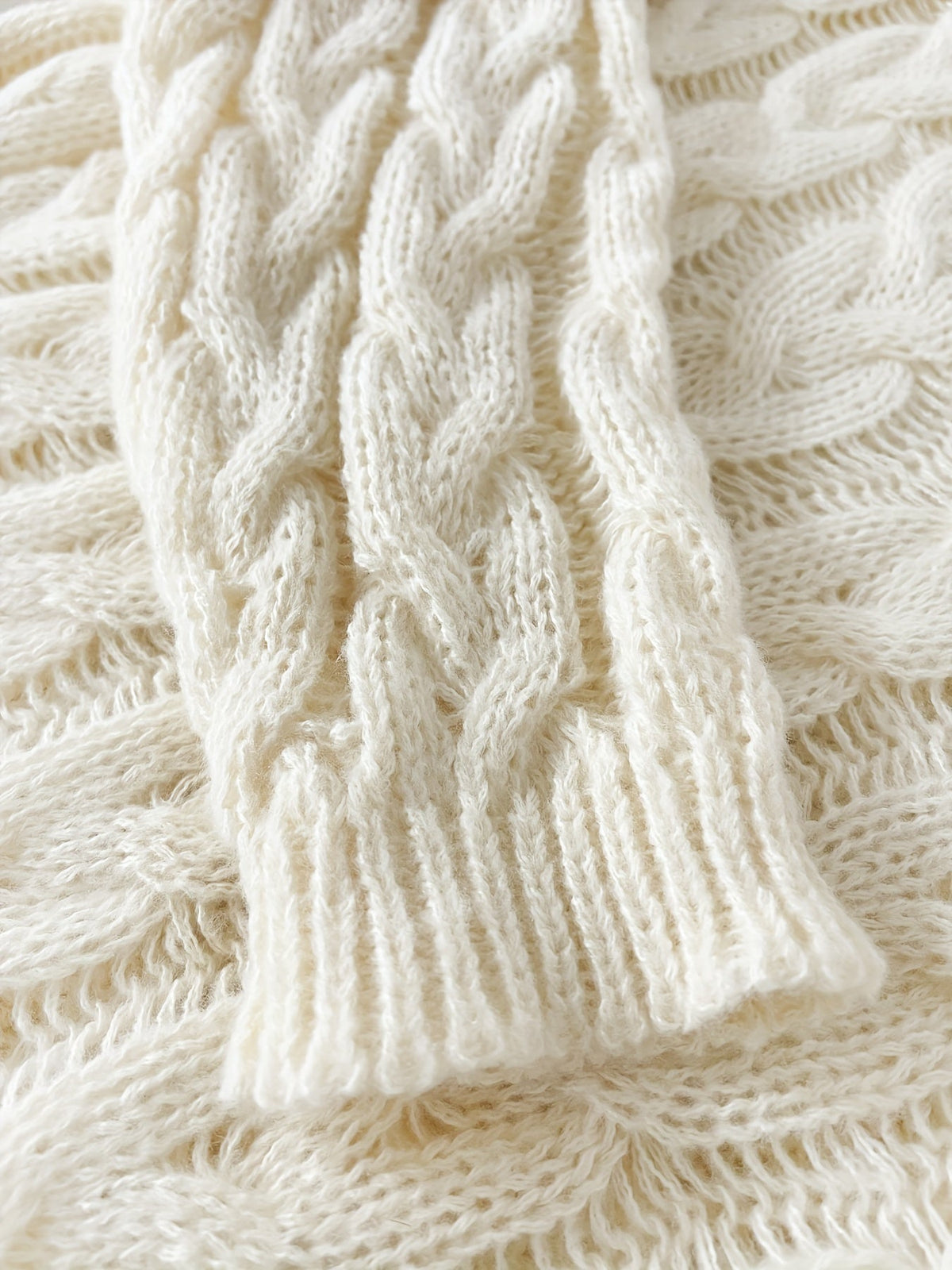 Florence | Relaxed Cable-Knit V-Neck Sweater Image