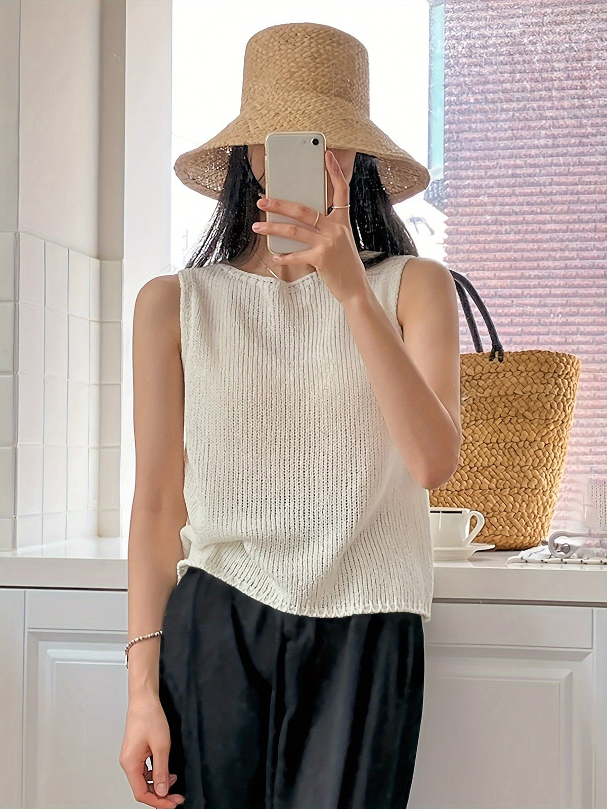 Nina | Relaxed Sleeveless Top Image