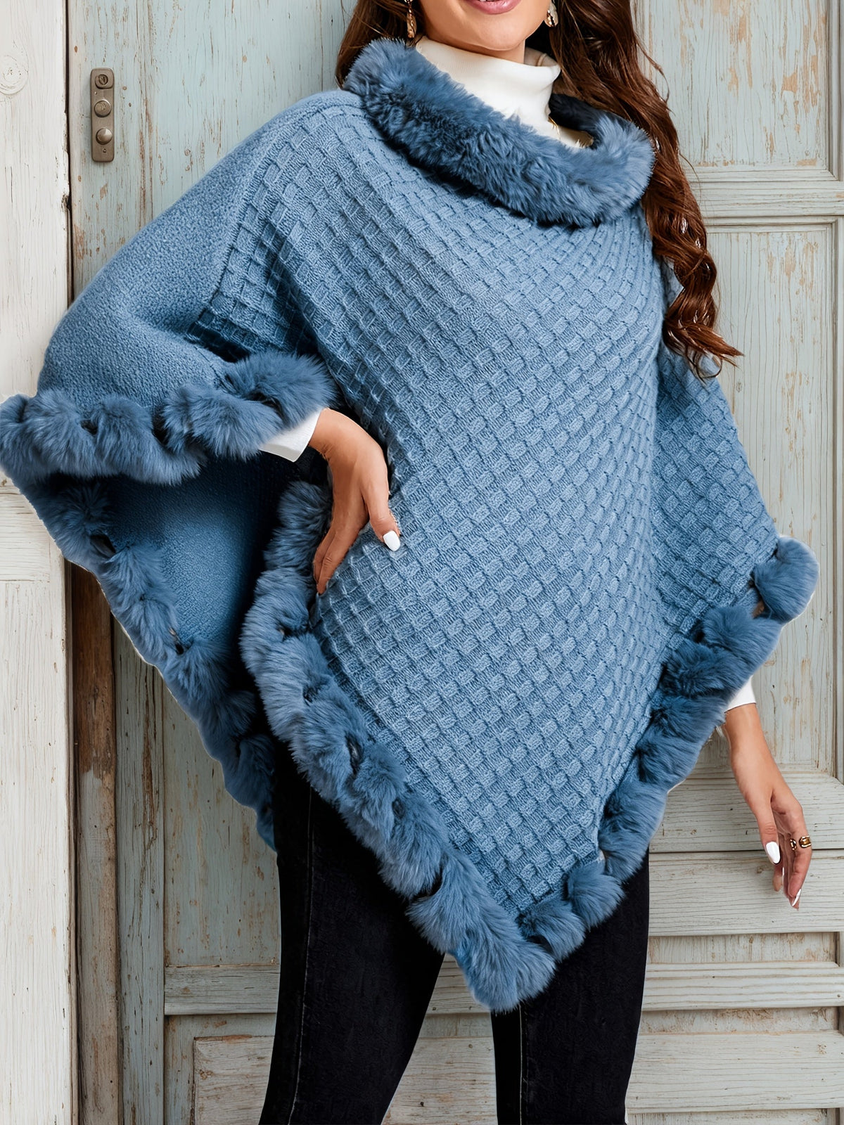 Willow | Cozy Fur-Trim Poncho Image
