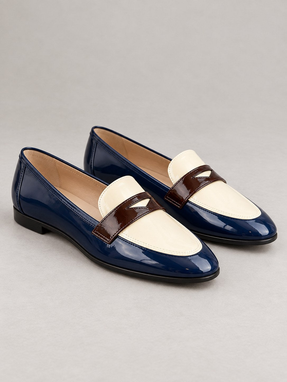 Shiloh | Elegant Premium Two-Tone Loafer Image