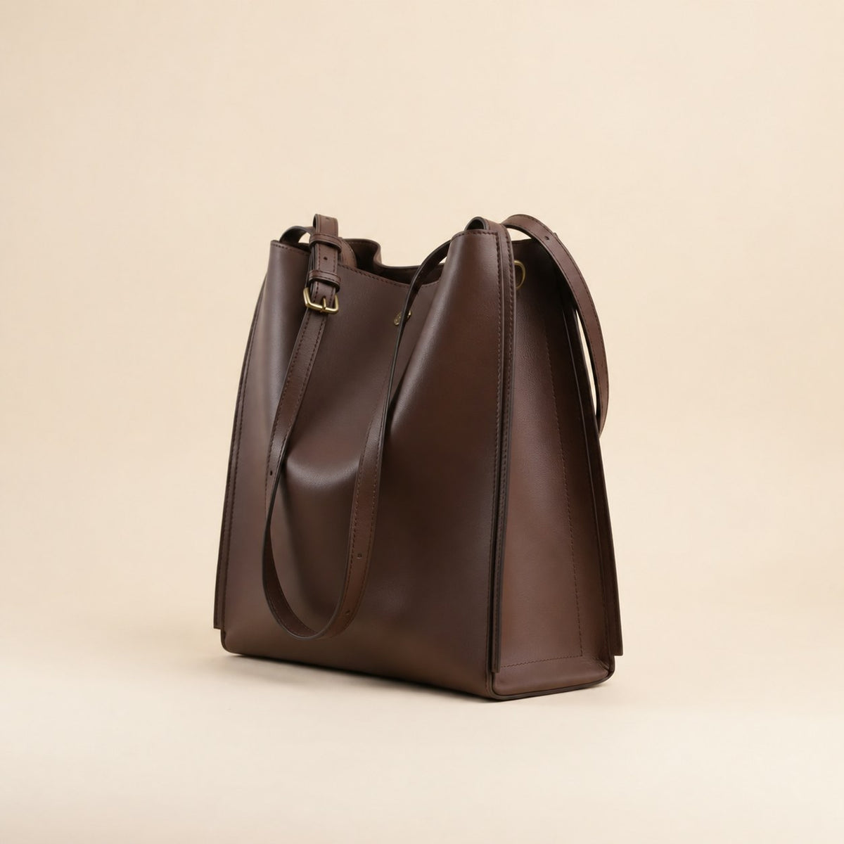 Laura | Elegant Brooklyn Shoulder Bag Image
