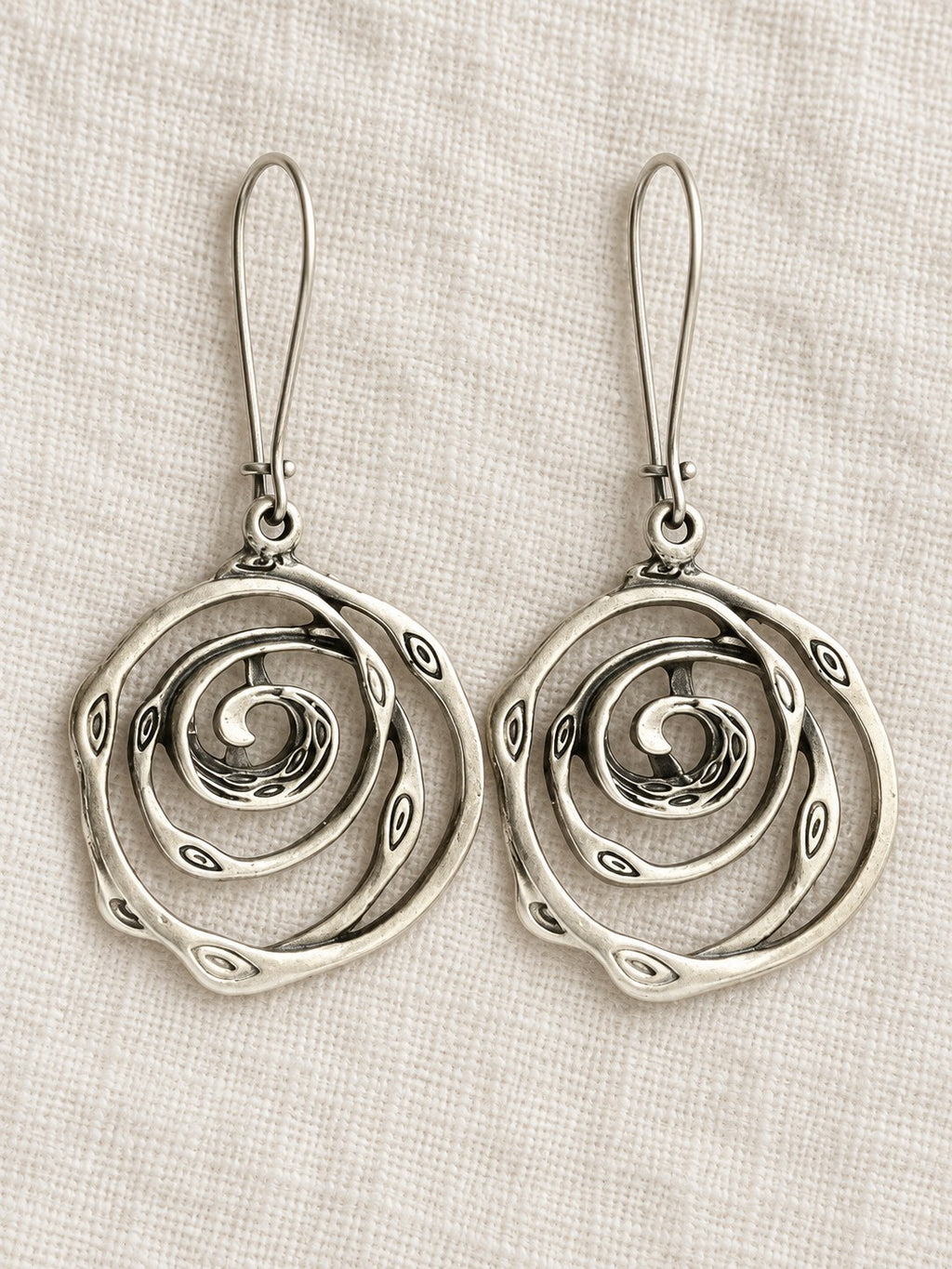 Mindy | Elegant Twisted Silver Earrings